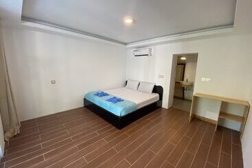 Ostello Mad Monkey Koh Rong