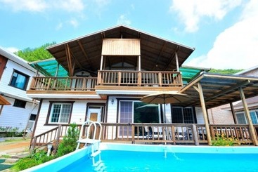 Gapyeong Top Pension