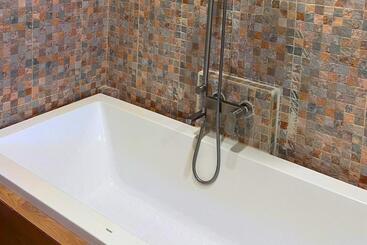 Hotel The Lodge Pattaya