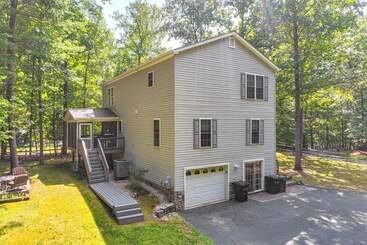 Hus på landet Spacious Virginia Retreat W/ Dock & Beach Access!