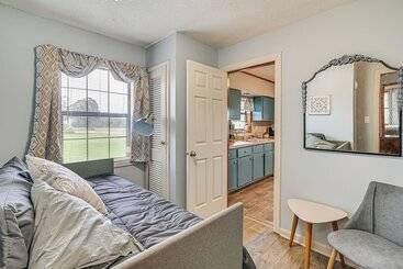 Kır Evi Pet Friendly Ecru Home: Patio & Yard, Near Hiking