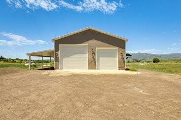 Casa Rural Walk To Natl Forest Southern Idaho Farmhouse!