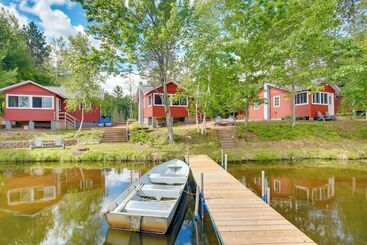 Hus på landet Waterfront Wisconsin Cabin: Private Dock, Grill