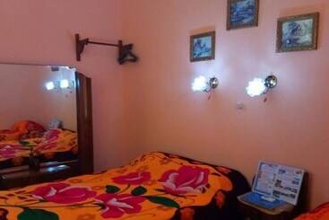 پانسیون Hostal Aday Y Orlando Cienfuegos