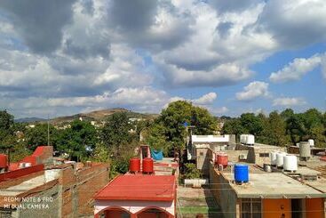 پانسیون Casa Nochea Y Familia