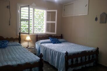 پانسیون Villa La Esquinita