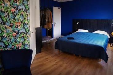 ホテル Boutique  Bistro Uma