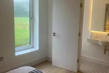 ベッドアンドブレックファースト Lime Tree Cottage   Double Room With Ensuite