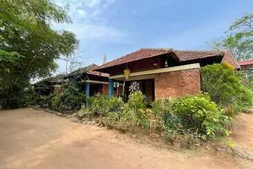 Hotel Zoz Alappuzha