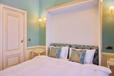 Apart Otel Maison Des Barons