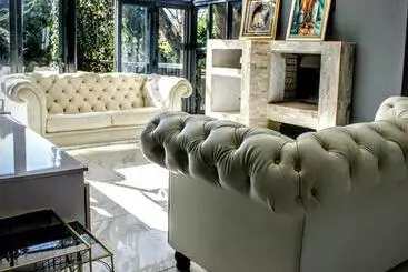 پانسیون Montrose Guesthouse