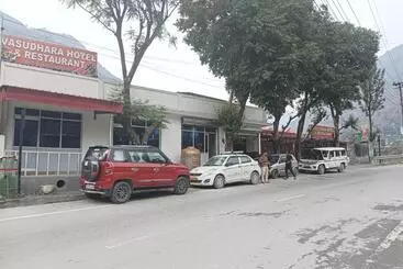 Vasudhara Hotel & Restaurant
