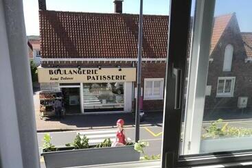 Pensjonat Sangatte Guest House   Studio Terrace   Seafront