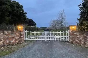 Aamiaismajoitus (B&B) The Loft At Henton Lodge