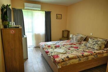 ペンション Coastalguest House