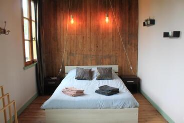 Bed and Breakfast Auberge De La Croix Du Maupas