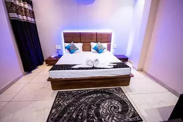 Hotel 7 Pm