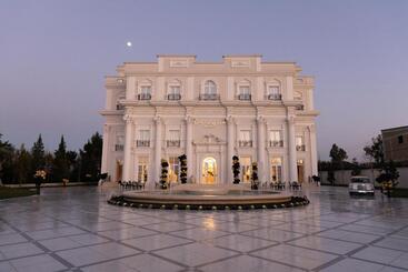 هتل King & Queen Boutique