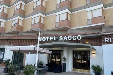 Hotel Sacco