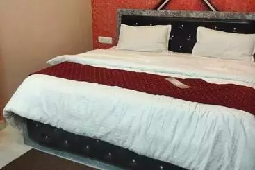 Super Hotel O Suryavanshi Palace