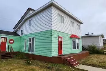 Polar Bear Bed And Breakfast