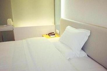 酒店 7 Days Inn·benxi Railway Station Shop