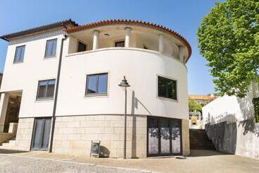 Casa De Arouca Arouca Suítes