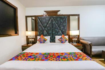 Fabhotel Prime Svm Grand Banjara Hills