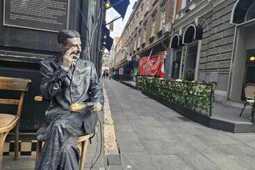 Leopold Chillout Hostel