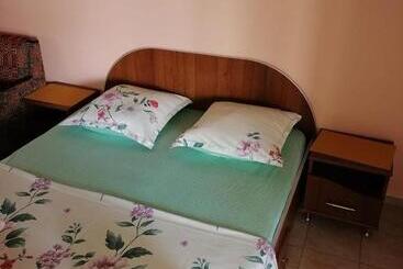 Pensão Bcm Family House