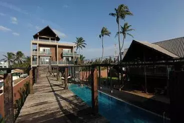 Hotelli Saprin Beach Resort
