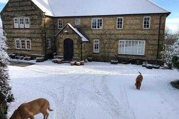 Bed and Breakfast Whiteways Farmhouse