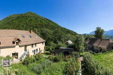 Pensione La Grange De Brudour