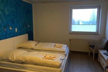 Zum Kreidesee, Kein Urlaubshotel !