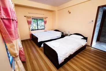 Hotel Sunflower