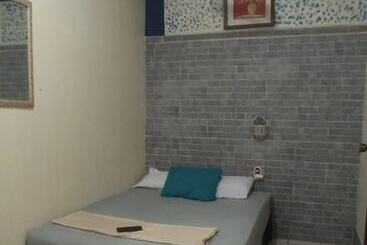 ベッドアンドブレックファースト Hostal Ruinas De San Sebastián