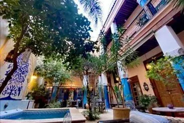 تختخواب و صبحانه Les Bains De Fez Tara