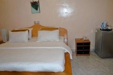 هتل Chateau De Trybze