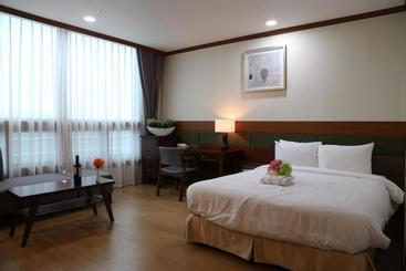 Hotel Sacheon Grand Tourist