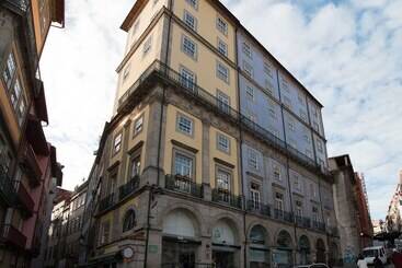 هتل Oca Ribeira Do Porto