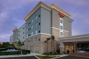 هتل Hampton Inn Miami   Airport East, Fl
