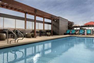 هتل Home2 Suites By Hilton Las Cruces