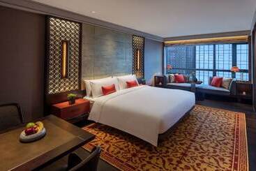 هتل Regent Chongqing   Complimentary 1st Round Mini Bar Daily