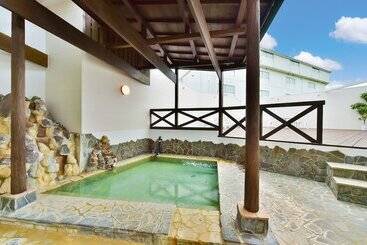 בית מלון כפרי Tateyama Resort