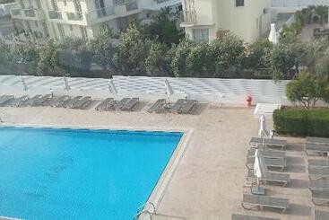 Livas Hotel Apartments