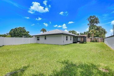 Hus på landet 16 Mi To Downtown Tampa: Home W/ Hot Tub!