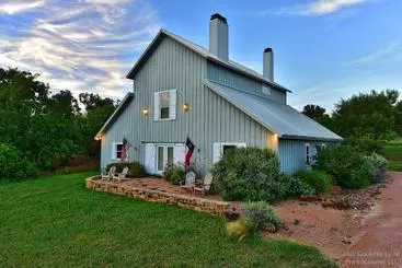 Lazy T Bed And Breakfast
