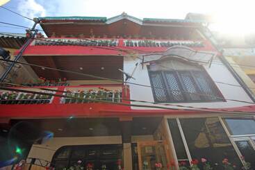 Hotel Flagship Golden Nest