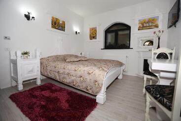 استراحتگاه Complex Lions Bucovina