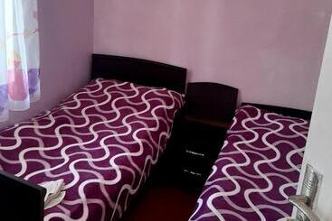 پانسیون Old Town